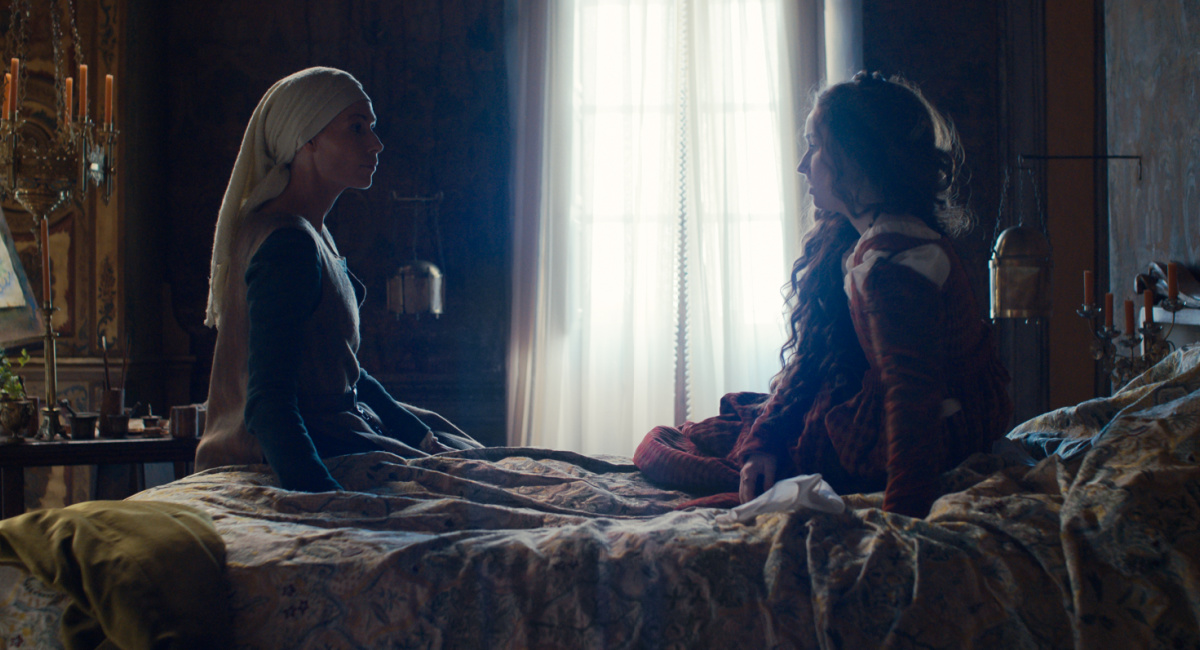 Minnie Driver as Rosaline's Nurse and Kaitlyn Dever as Rosaline in 20th Century Studios' 'Rosaline.'