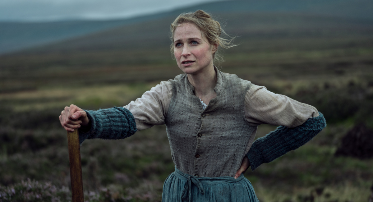 Niamh Algar in Netflix's 'The Wonder.'