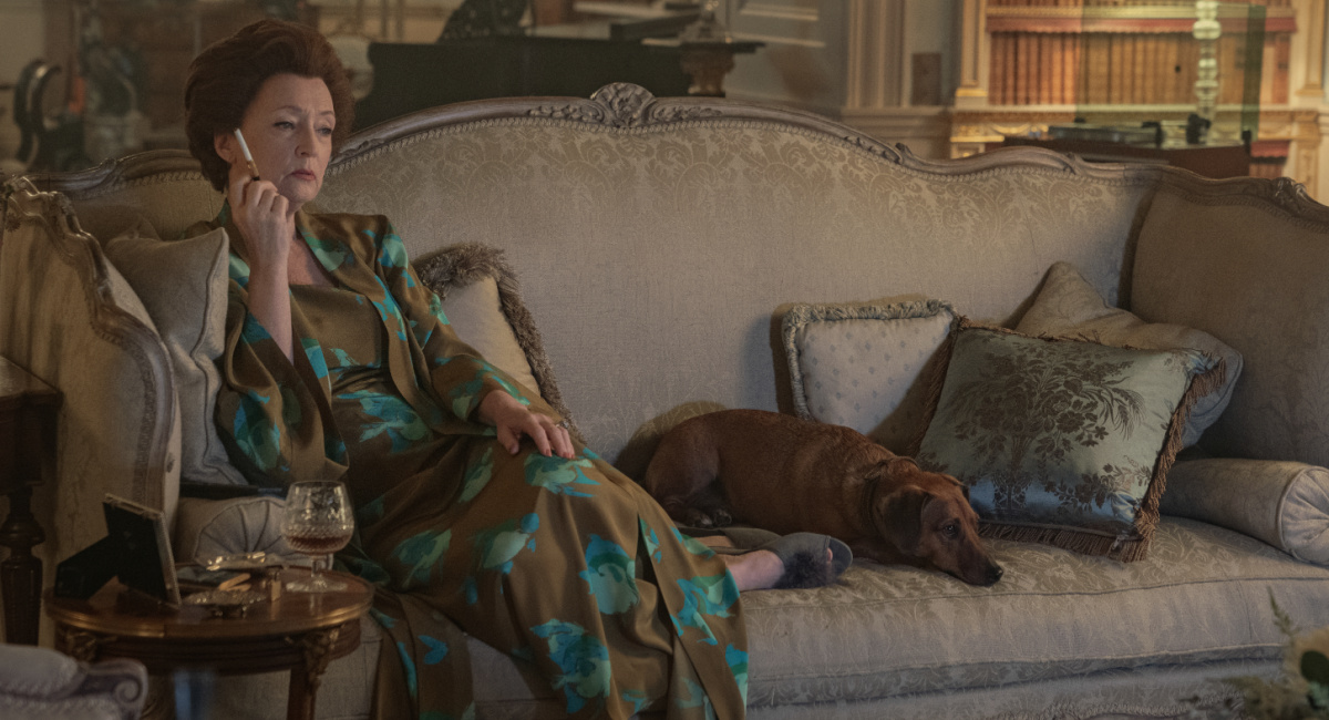 Lesley Manville in 'The Crown' Season 5.
