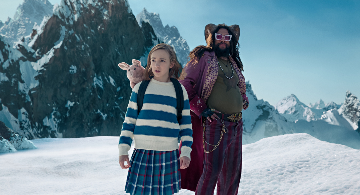 Marlow Barkley as Nemo and Jason Momoa as Flip in 'Slumberland.'