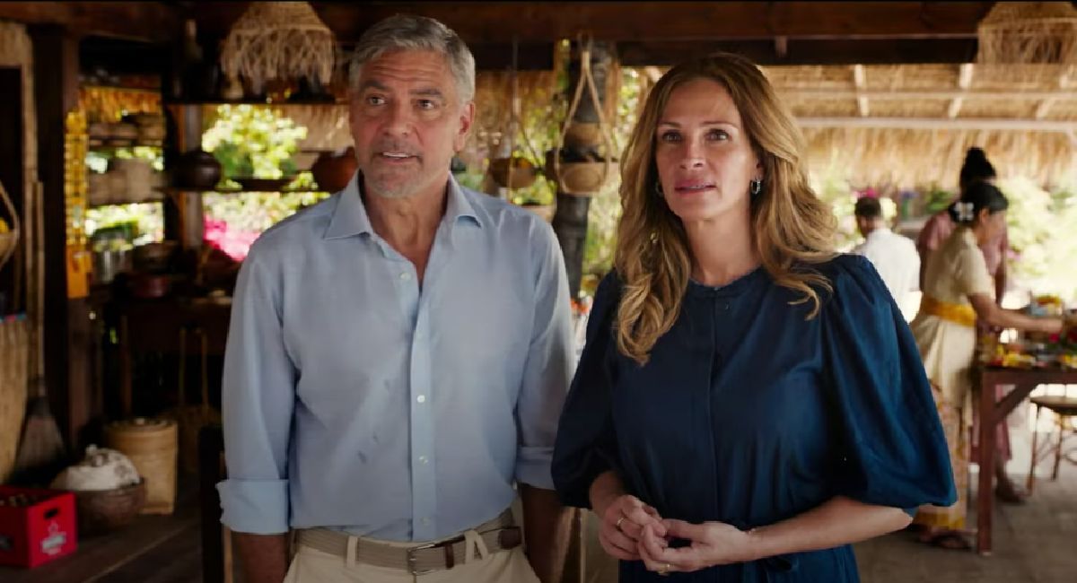 George Clooney and Julia Roberts in Universal Pictures' 'Ticket to Paradise.'