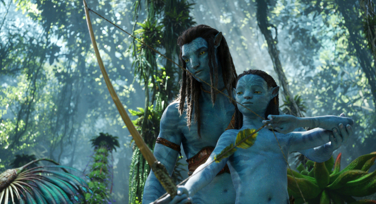 Jake Sully and Neteyam in 20th Century Studios' 'Avatar: The Way of Water.'