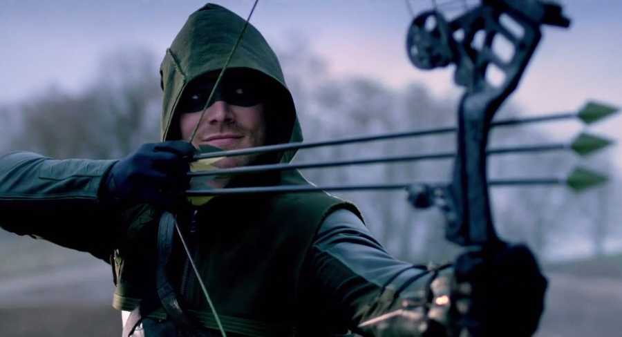 Stephen Amell to Play Oliver Queen Again on ‘The Flash’