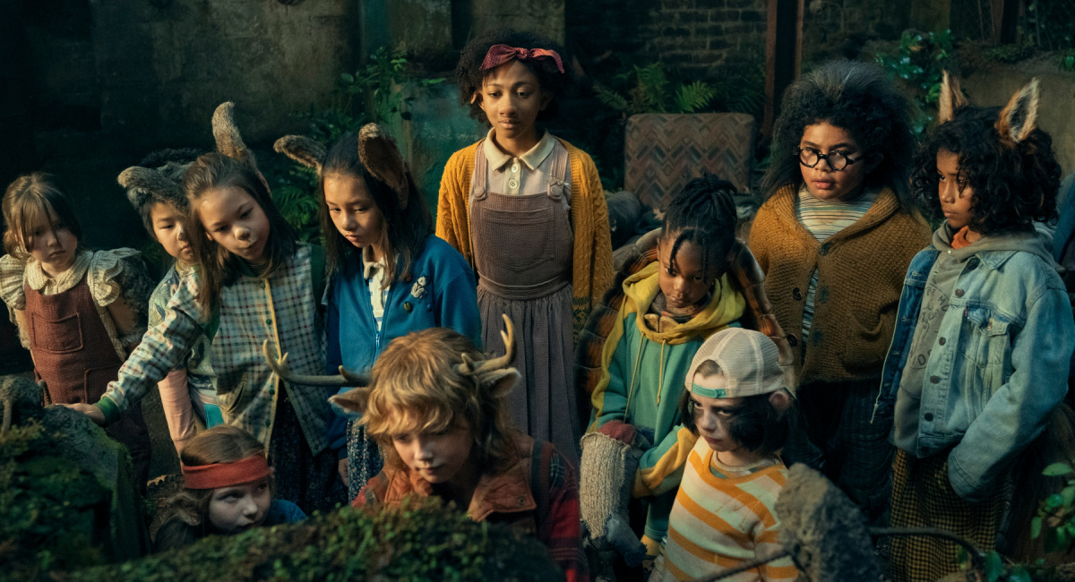 Ruby Hall as Haley Mockingbird, Harvey Gui as Max Skunk, Aeon Scott as Anna Rabbit, Amie Donald as Maya Monkey, Cyan Scott as Hanna Rabbit, Christian Convery as Gus, Naledi Murray as Wendy, Christopher Cooper Jnr as Teddy Turtle, Erin Minchin as Jo Jo Raccoon, Apii Pukeiti as Junior Owl, Yonas Kibreab as Finn Fox in 'Sweet Tooth' season 2.