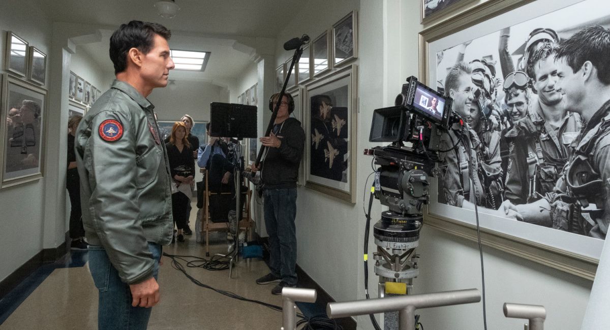 Tom Cruise no set de 'Top Gun: Maverick' da Paramount Pictures, Skydance e Jerry Bruckheimer Films.