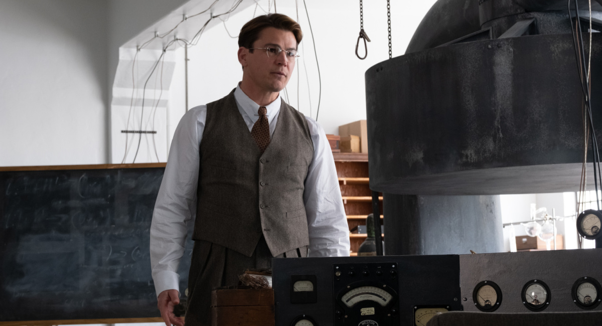 Josh Hartnett is Ernest Lawrence in 'Oppenheimer,' written, produced, and directed by Christopher Nolan.