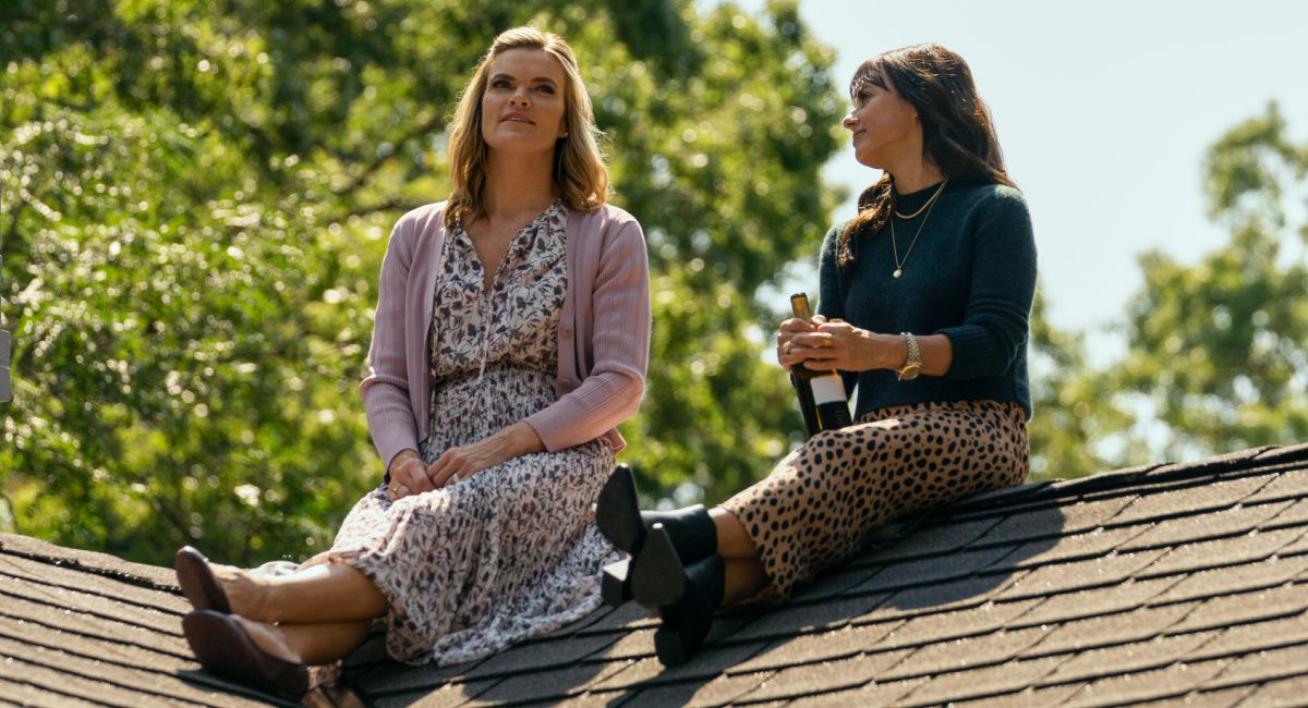 Missi Pyle as Hannah, Constance Zimmer as Shira Bolitar in 'Harlan Coben’s Shelter.'