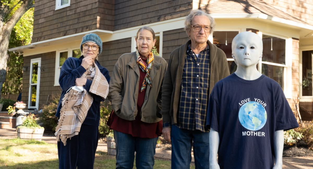 Jane Curtin, Harriet Sansom Harris, Sir Ben Kingsley and Jade Quon in 'Jules.'