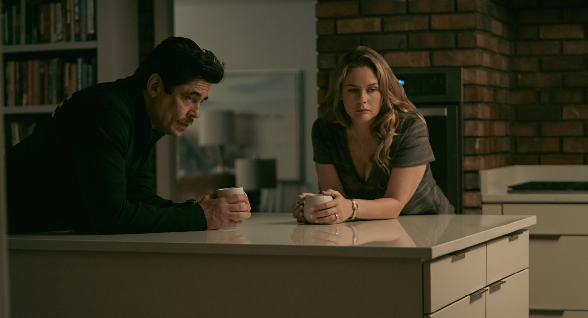 Benicio Del Toro as Tom Nichols and Alicia Silverstone as Judy Nichols in 'Reptile.'