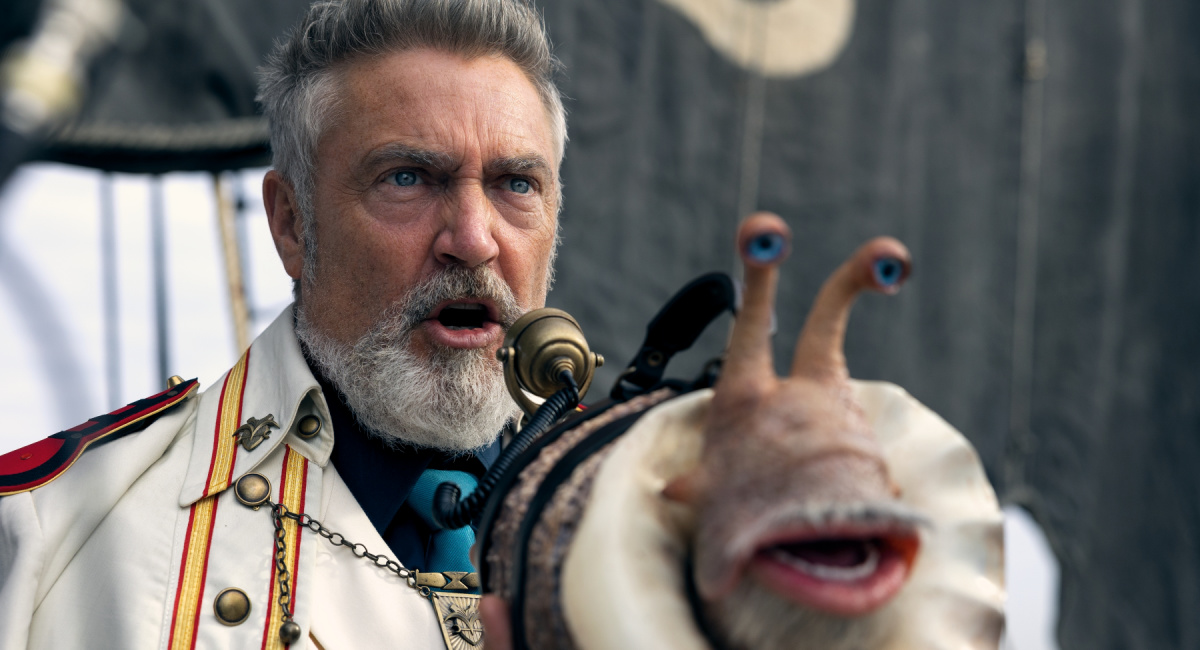Vincent Regan as Vice-Admiral Garp in season 1 of 'One Piece.'