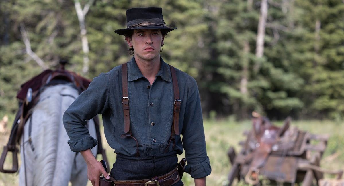 Tom Blyth in 'Billy the Kid' season 2.