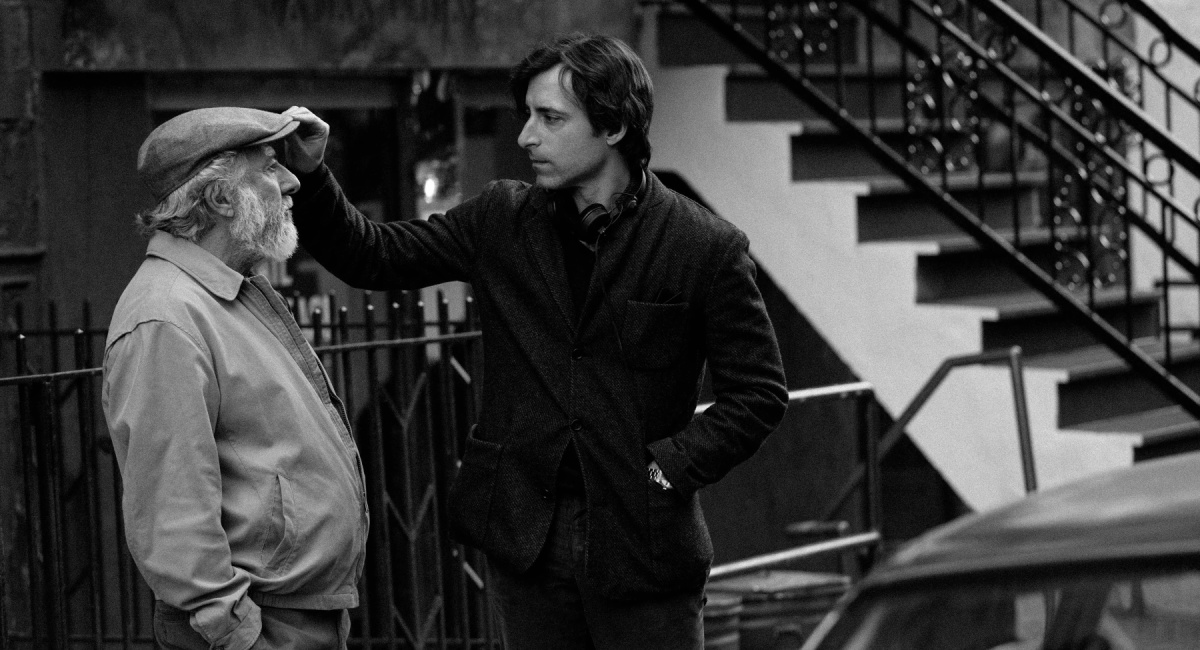 Dustin Hoffman and director Noah Baumbach on the set of The Meyerowitz Stories.'