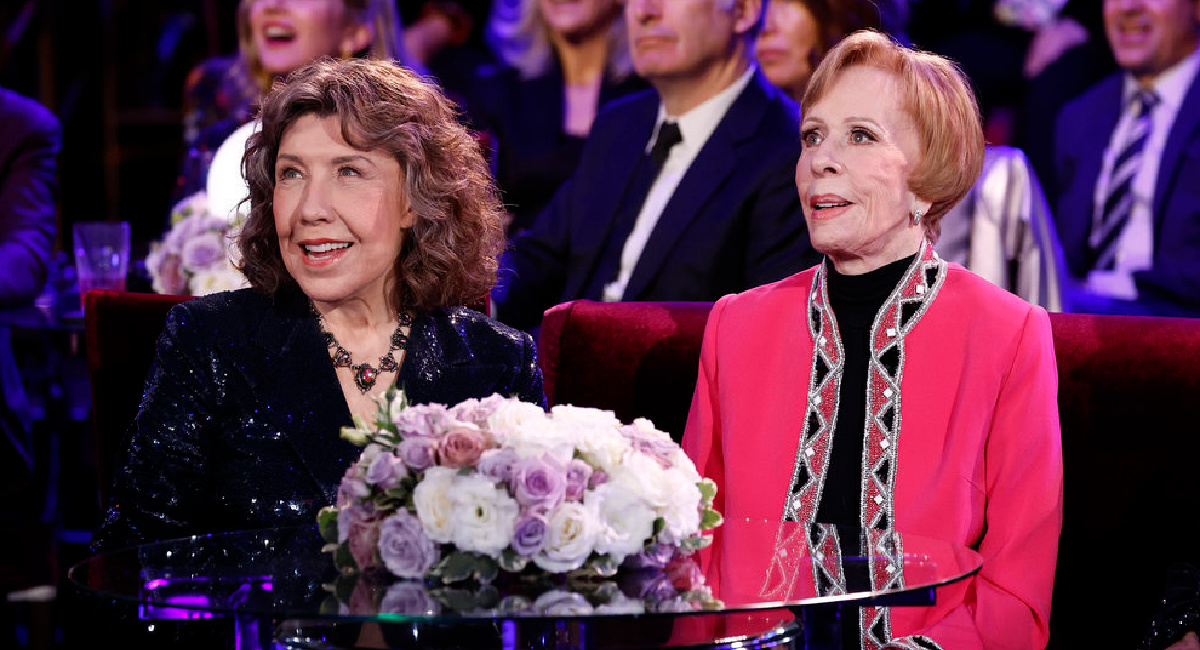 Lily Tomlin and Carole Burnett in 'Carol Burnett: 90 Years of Laughter + Love.'