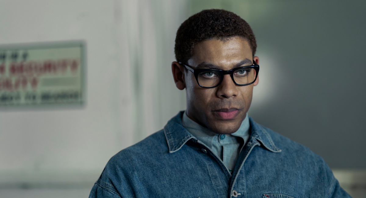 Malcolm X, played by Aaron Pierre, preaches in 'Genius: MLK/X.'