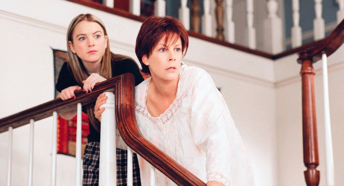 Lindsay Lohan and Jamie Lee Curtis in 'Freaky Friday'.