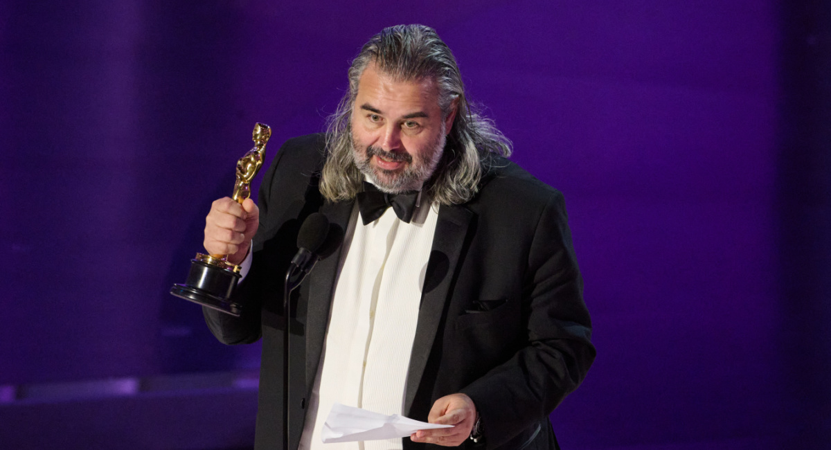 Hoyte van Hoytema accepts the Oscar® for Cinematography during the live ABC telecast of the 96th Oscars® at the Dolby® Theatre at Ovation Hollywood on Sunday, March 10, 2024. Credit/Provider: Phil McCarten ©A.M.P.A.S. Copyright: ©A.M.P.A.S.