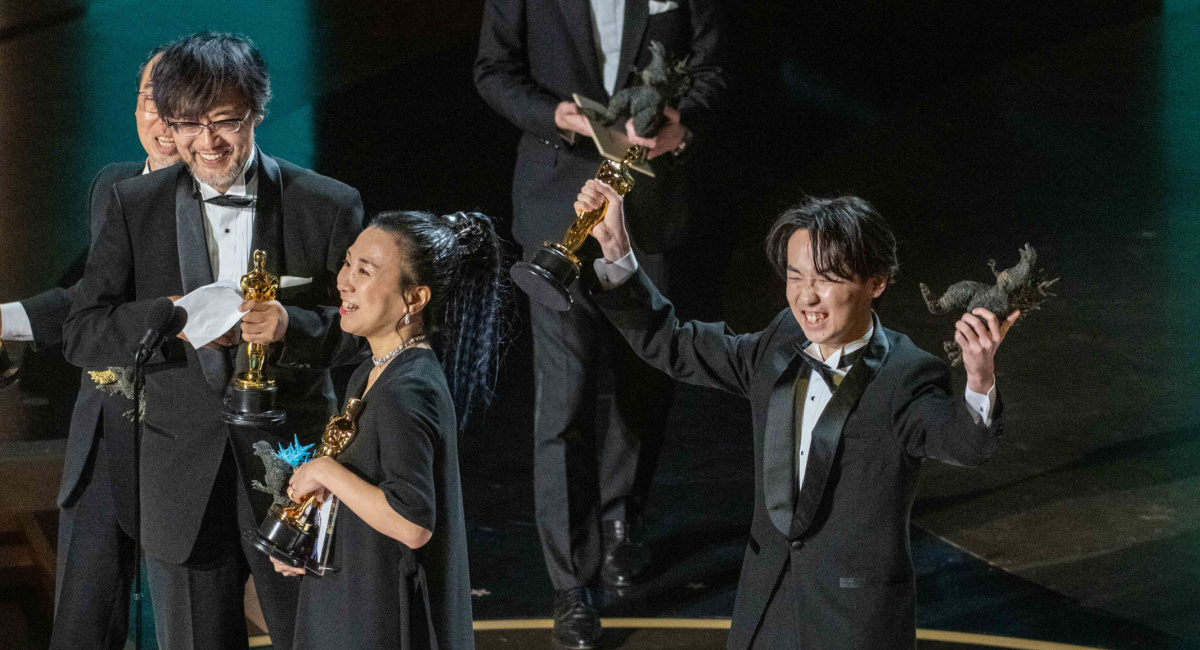 (L to R) Masaki Takahashi, Takashi Yamazaki, Kiyoko Shibuya and Tatsuji Nojima accept the Oscar® for Visual Effects during the live ABC telecast of the 96th Oscars® at the Dolby® Theatre at Ovation Hollywood on Sunday, March 10, 2024. Credit/Provider: Phil McCarten ©A.M.P.A.S. Copyright: ©A.M.P.A.S.