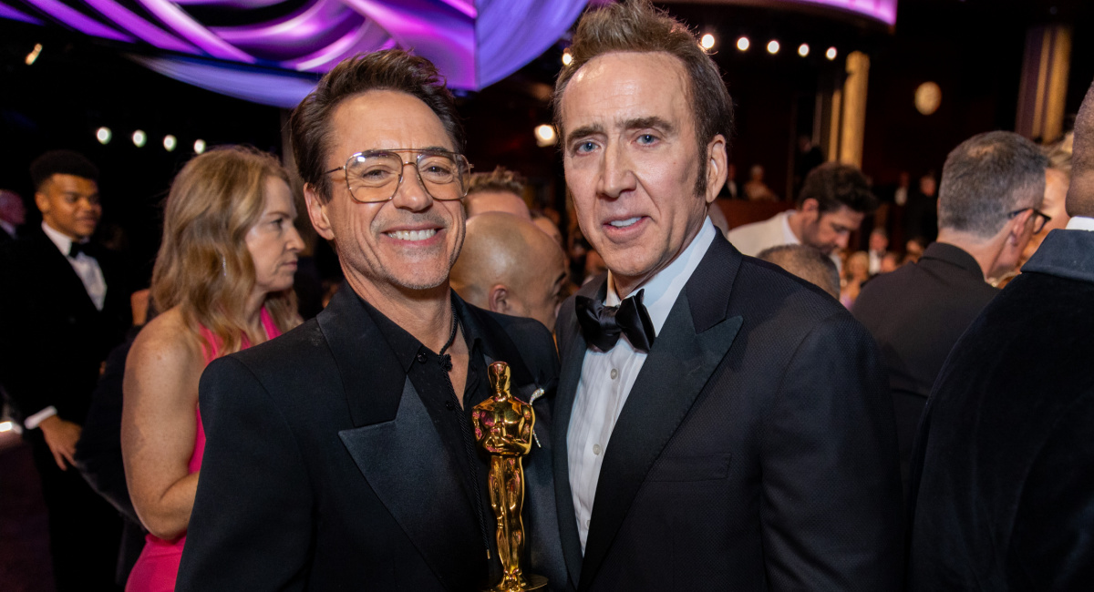 (L to R) Oscar® winner Robert Downey, Jr. poses with Nicolas Cage at the 96th Oscars® at Dolby® Theatre at Ovation Hollywood on Sunday, March 10, 2024. Credit/Provider: Trae Patton ©A.M.P.A.S. Copyright: ©A.M.P.A.S.