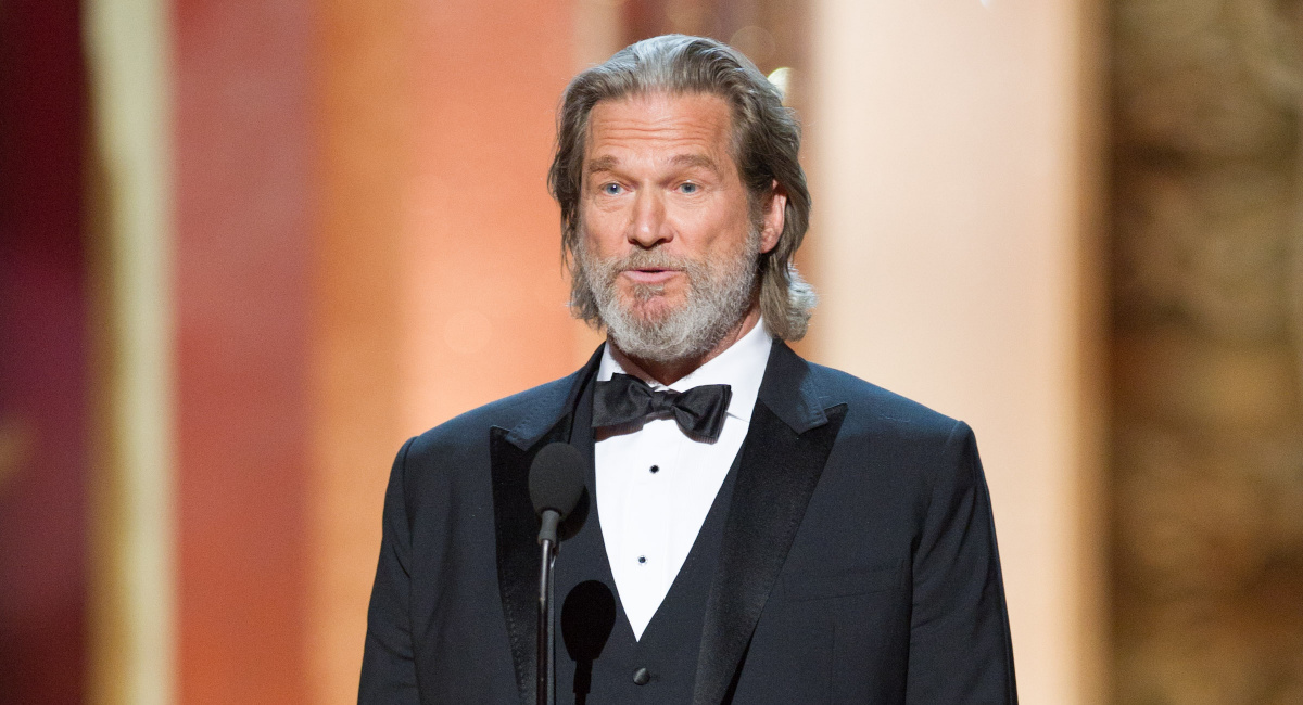 Jeff Bridges, OscarÂ®-nominee for Performance by an Actor in a Leading Role, presents the OscarÂ® for Performance by an Actress in a Leading Role during the live ABC Television Network broadcast of the 83rd Annual Academy AwardsÂ® from the Kodak Theatre in Hollywood, CA Sunday, February 27, 2011. Credit/Provider: Michael Yada / Â©A.M.P.A.S. Copyright: Â©A.M.P.A.S.