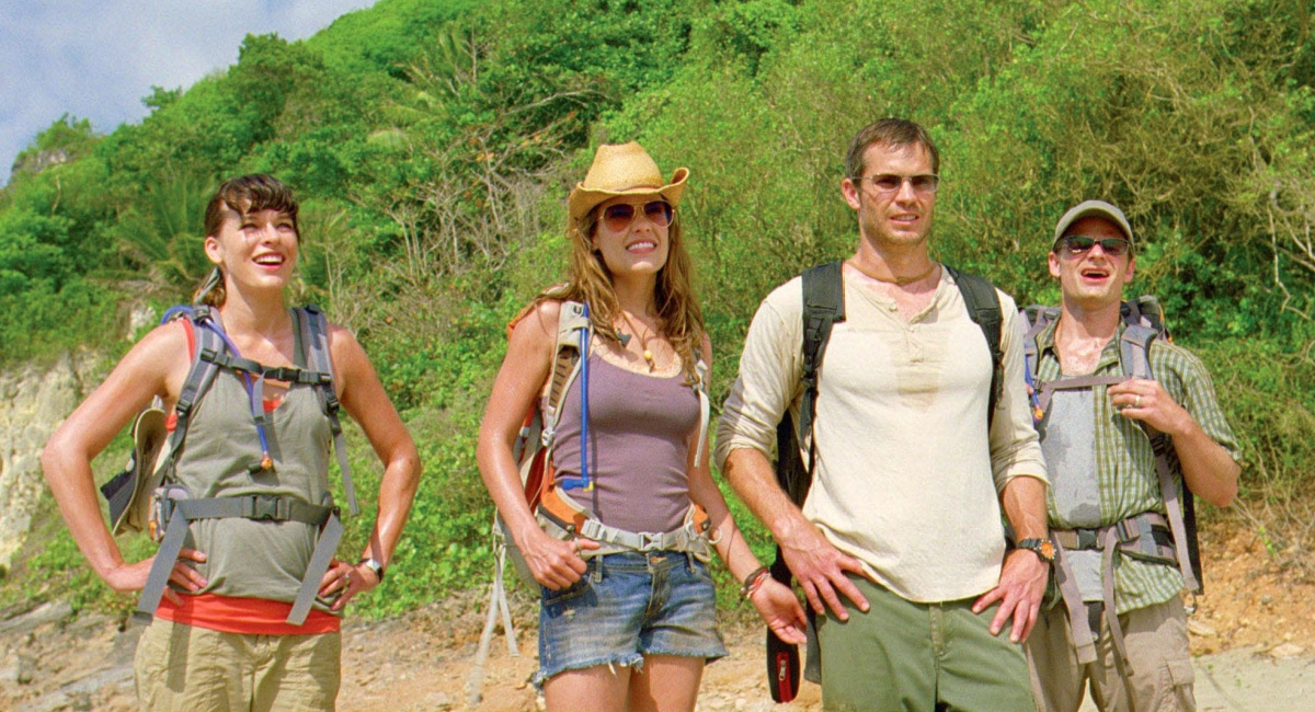 Milla Jovovich, Kiele Sanchez, Timothy Olyphant and Steve Zahn in 'A Perfect Getaway'.