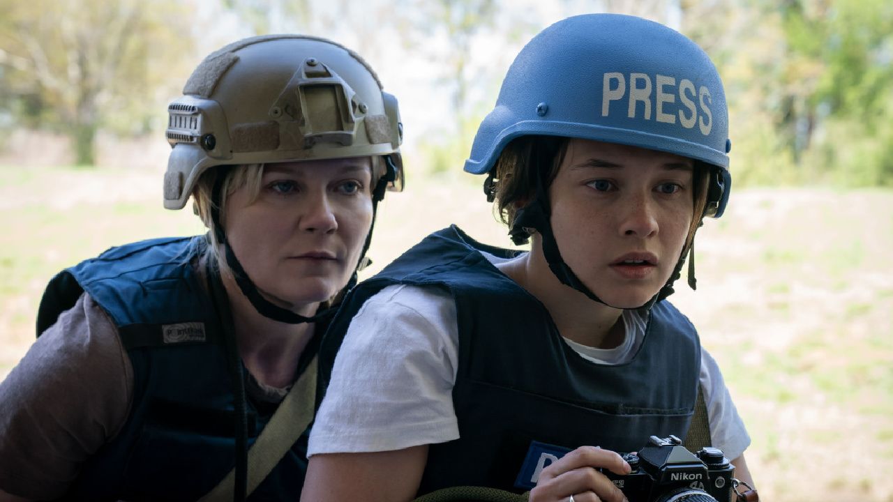 Kirsten Dunst and Cailee Spaeny in 'Civil War.'