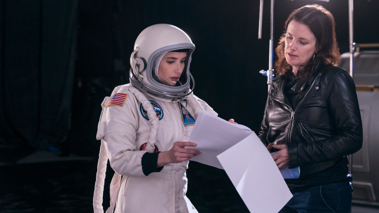 Emma Roberts and director Liz W. García in 'Space Cadet'.
