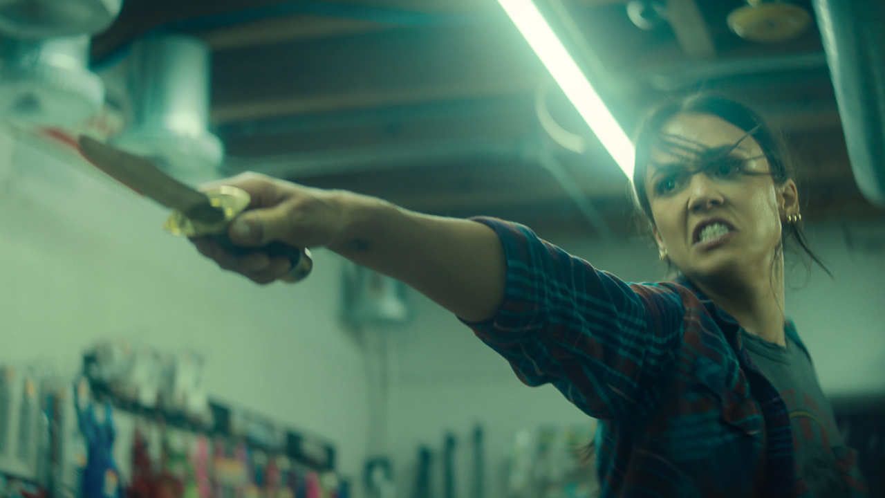 Jessica Alba as Parker in 'Trigger Warning.'