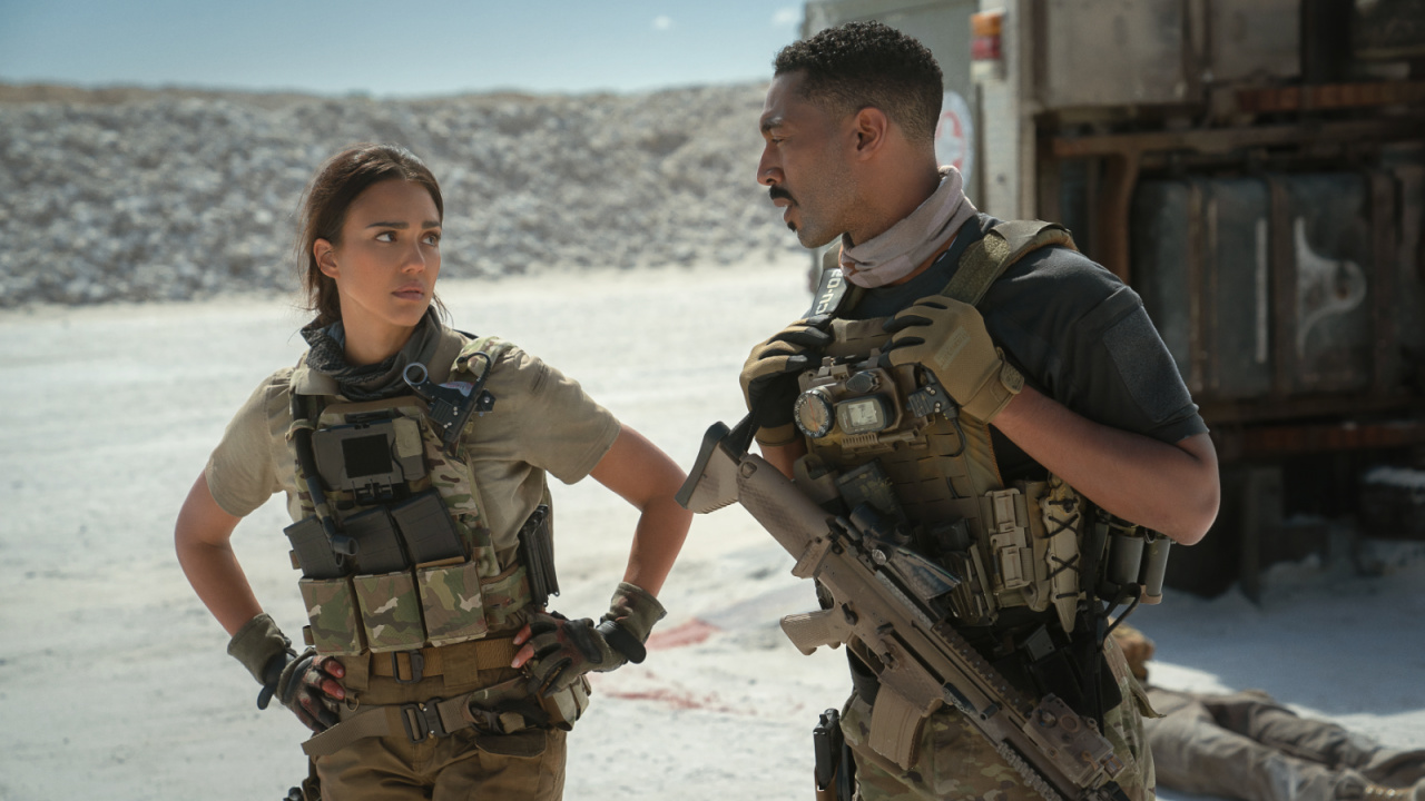 Jessica Alba as Parker and Tone Bell as Spider in 'Trigger Warning.'