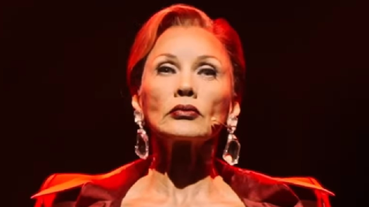 Vanessa Williams in 'The Devil Wears Prada' musical.