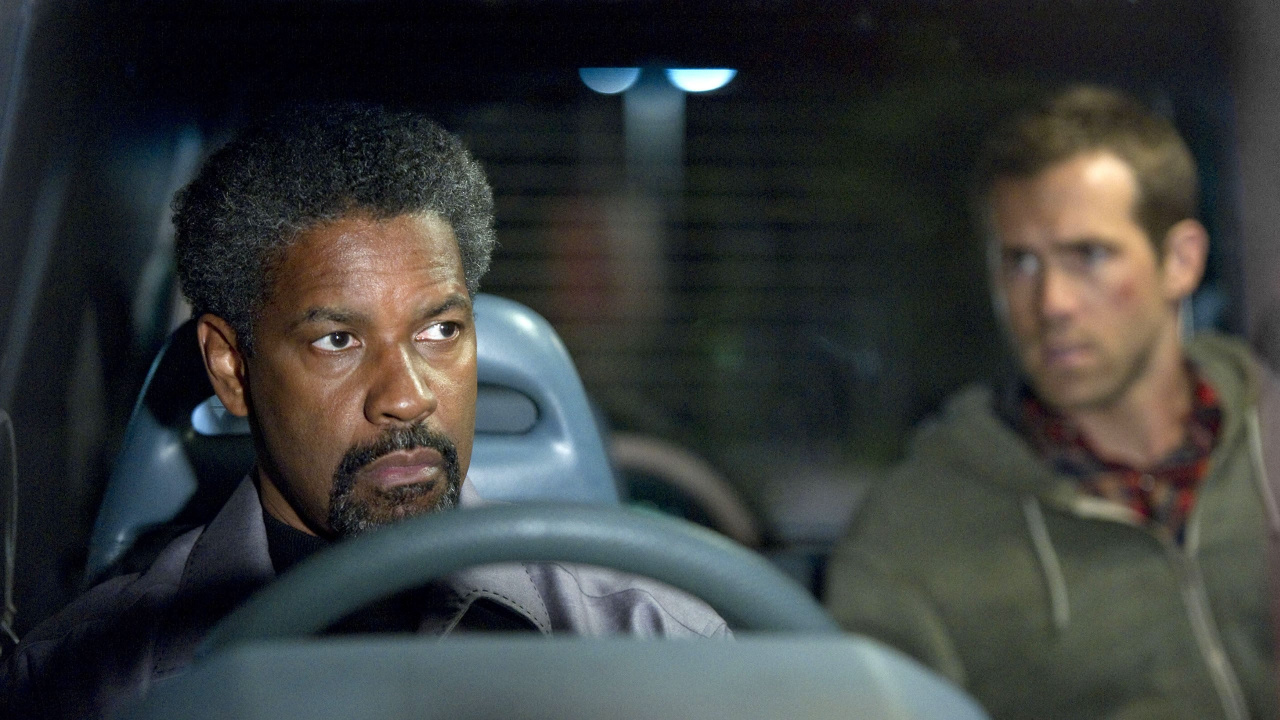 Denzel Washington and Ryan Reynolds in 'Safe House.