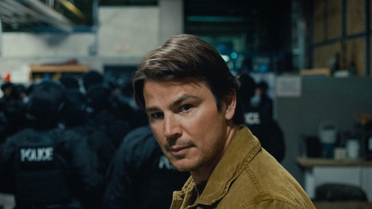 Josh Hartnett as Cooper in Warner Bros. Picturesâ€™ crime drama thriller 'Trap,' a Warner Bros. Pictures release.