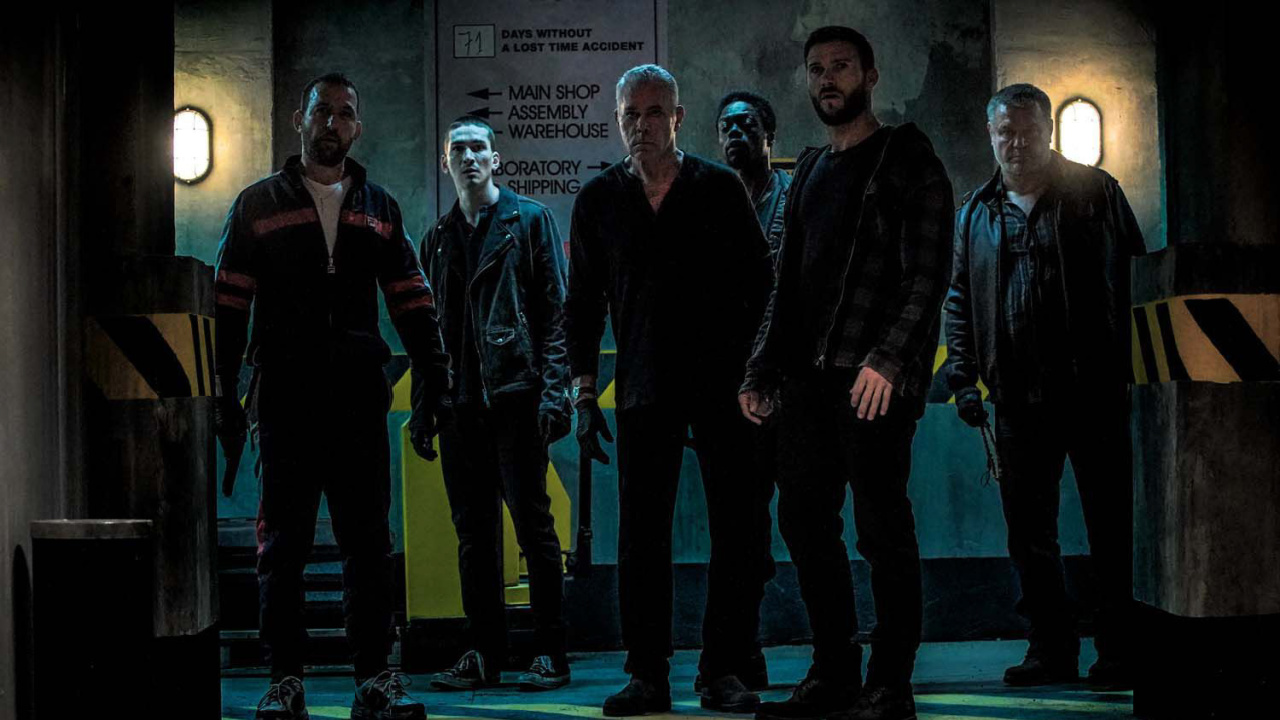 (L to R) Ori Pfeffer as Murphy, Dylan Arnold as Dennis, Ray Liotta as Lowel, Clé Bennett as Copeland, Scott Eastwood as Riggin Bigby, and Oleg Taktarov as Titus in the Action, Crime, Thriller film, '1992', a Lionsgate release. Photo courtesy of Lionsgate.