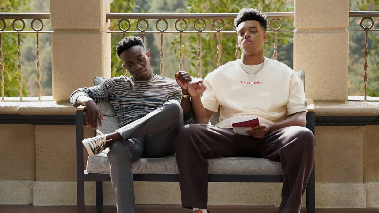 (Left to right) Olly Sholotan as Carlton, Jabari Banks as Will in season 3 of “Bell-Air.” Photo: Greg Gayne/Peacock.