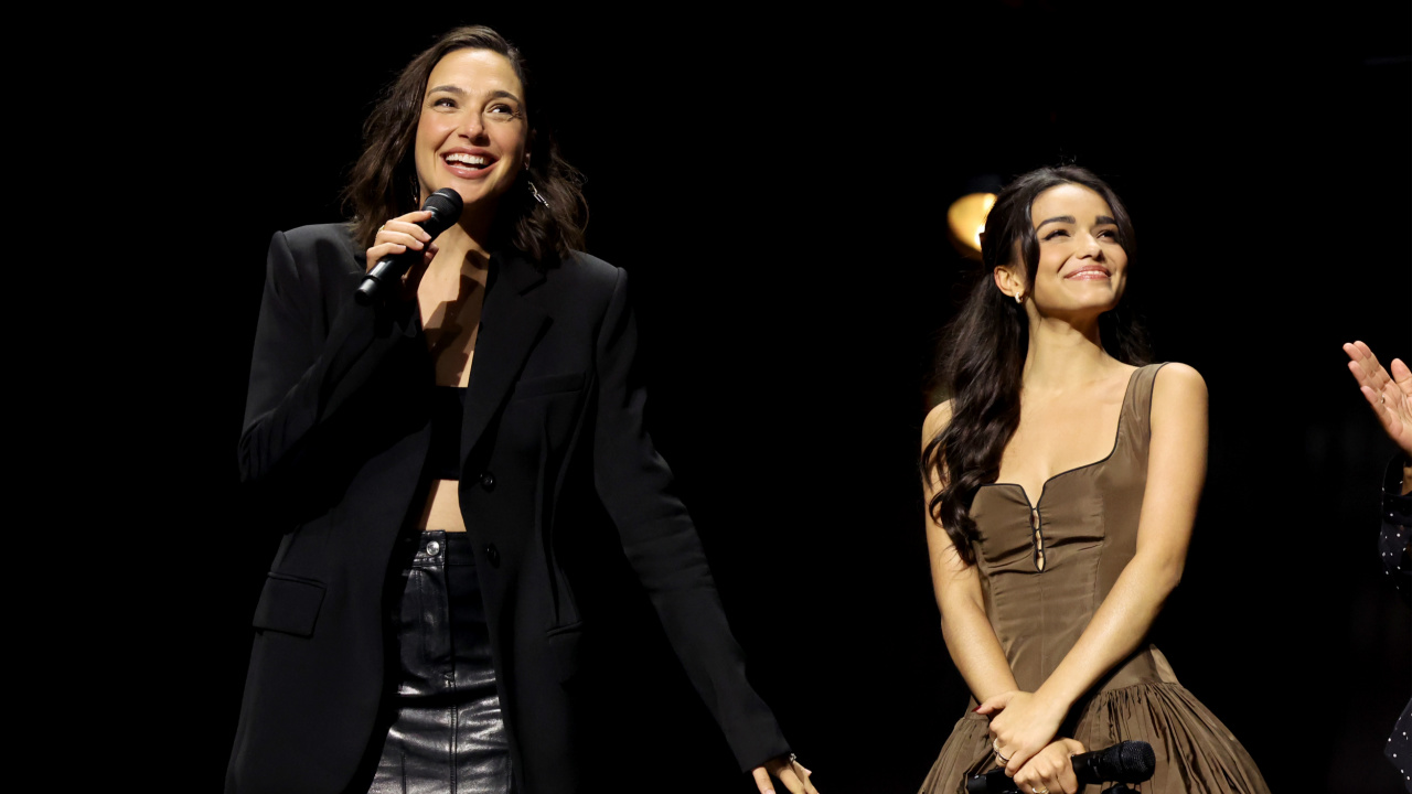 (L to R) Gal Gadot and Rachel Zegler presenting 'Snow White' at D23 2024. Photo: Disney.