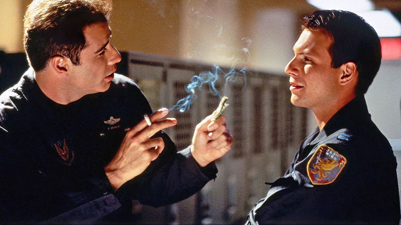 (L to R) John Travolta and Christian Slater in 'Broken Arrow'. Photo: 20th Century Fox.