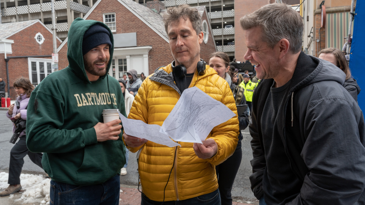 Casey Affleck, director Doug Liman and Matt Damon on the set of 'The Instigators'.