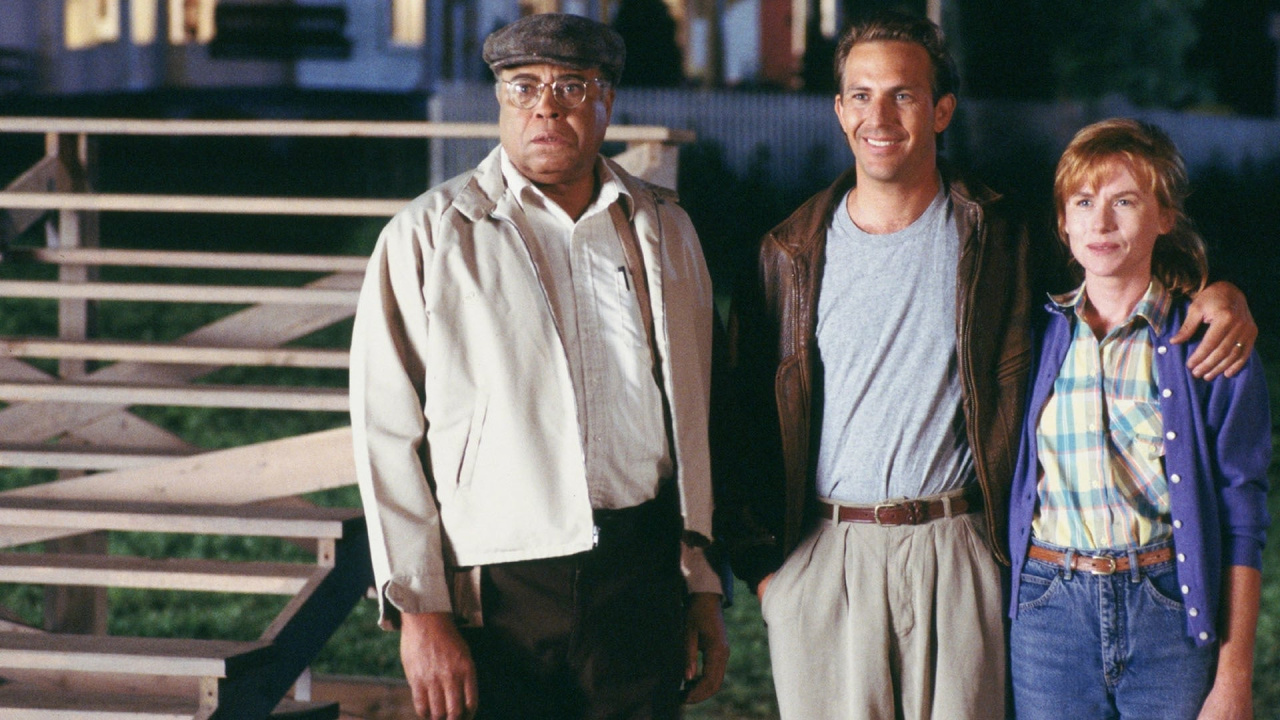 (L to R) James Earl Jones, Kevin Costner and Amy Madigan in 'Field of Dreams.' Photo: