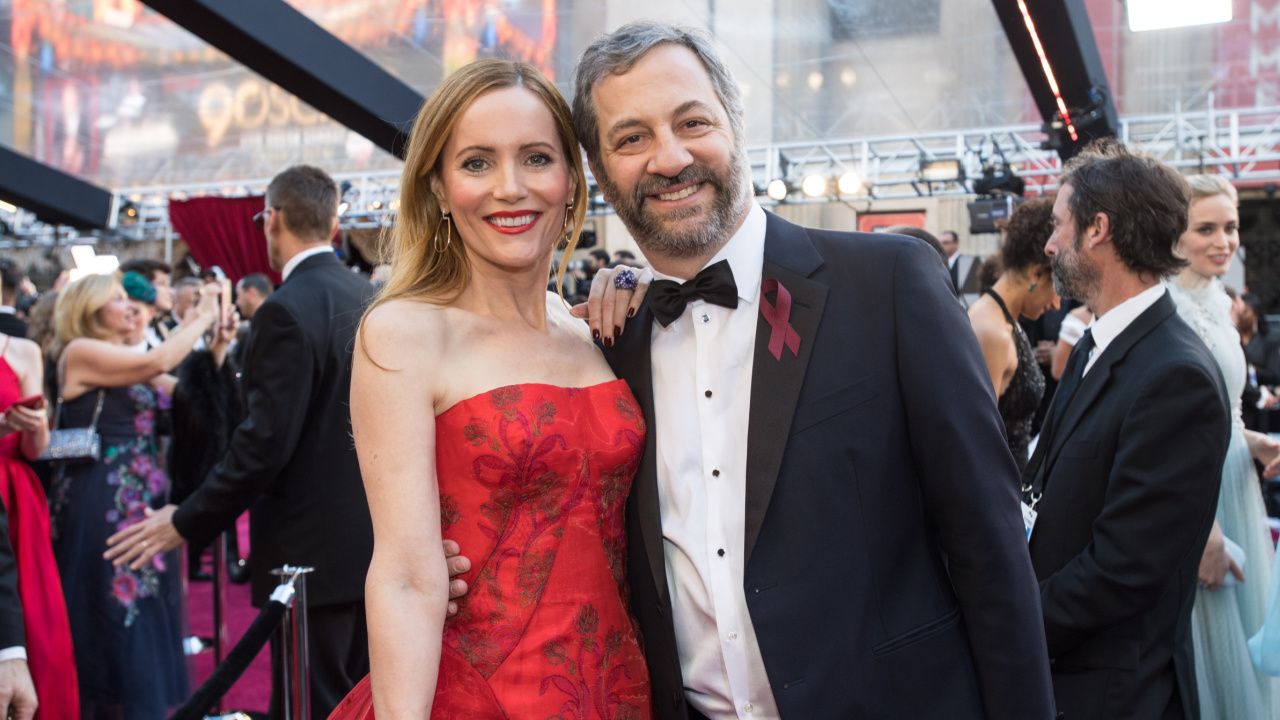 (L to R) Leslie Mann and Judd Apatow arrive on the red carpet of The 90th Oscars® at the Dolby® Theatre in Hollywood, CA on Sunday, March 4, 2018. Credit/Provider: Matt Petit / A.M.P.A.S. Copyright: A.M.P.A.S.