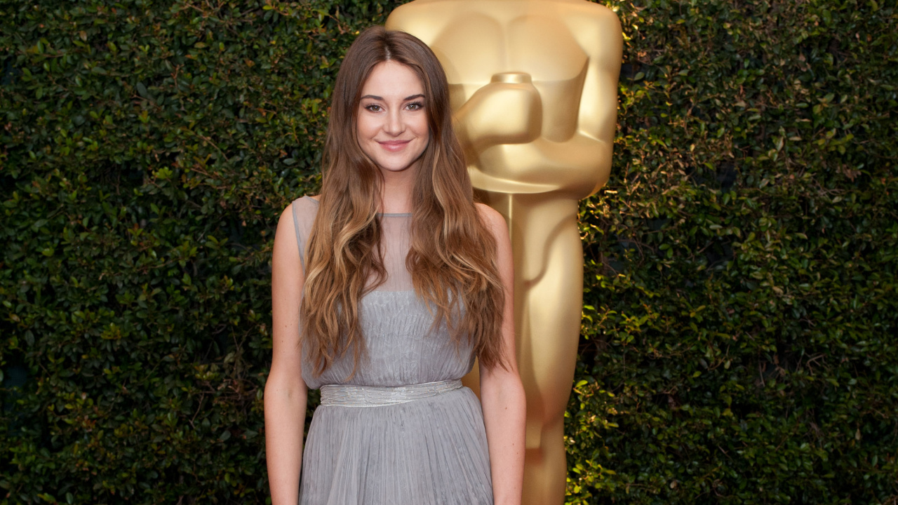 Actress Shailene Woodley attends the 2011 Governors Awards in the Grand Ballroom at Hollywood & Highland in Hollywood®, CA, Saturday, November 12. Credit/Provider: Matt Petit / ©A.M.P.A.S. Copyright: ©A.M.P.A.S.