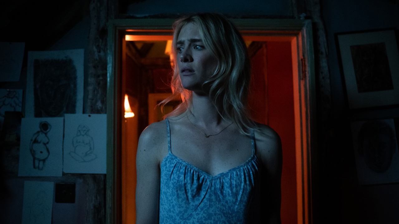 Louise Dalton (Mackenzie Davis) in 'Speak No Evil', directed by James Watkins.