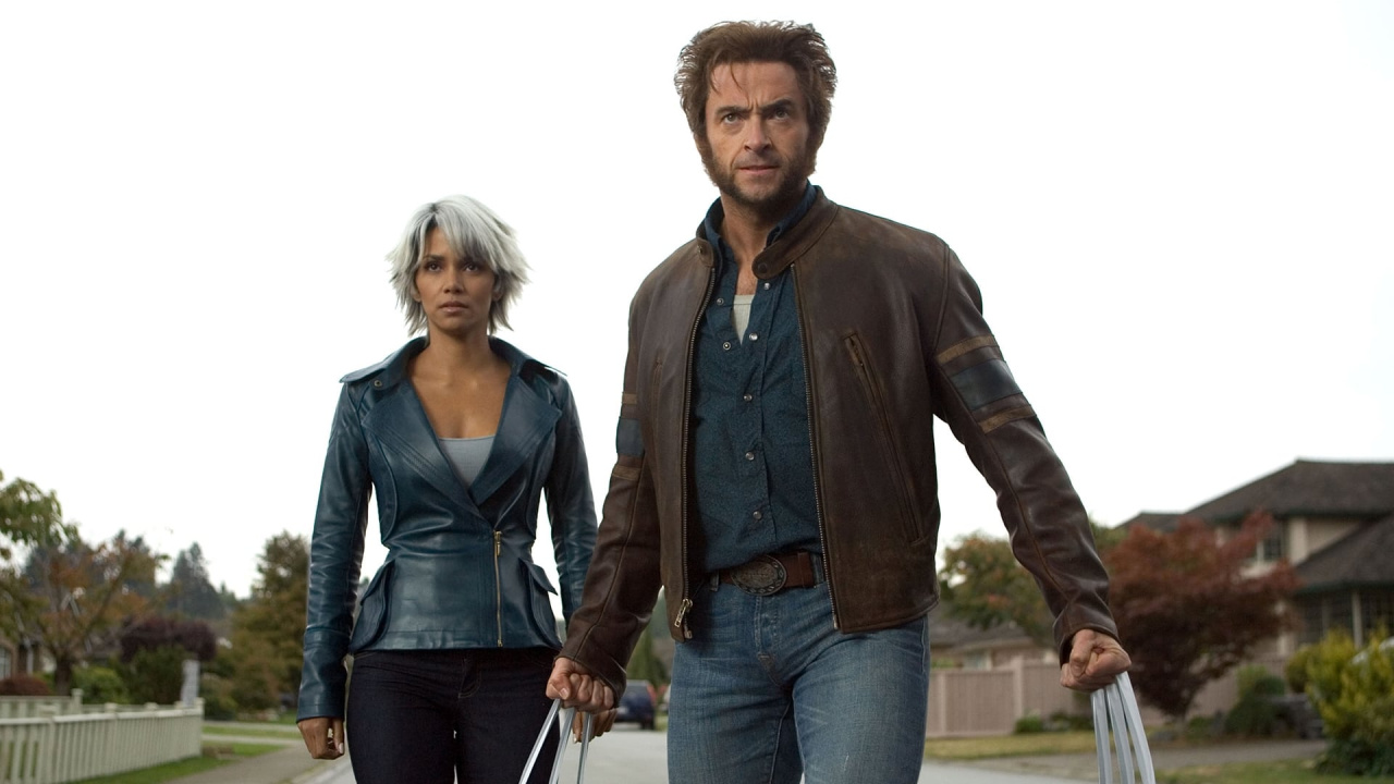 (L to R) Halle Berry and Hugh Jackman in 'X-Men: The Last Stand'. Photo: Marvel Studios.