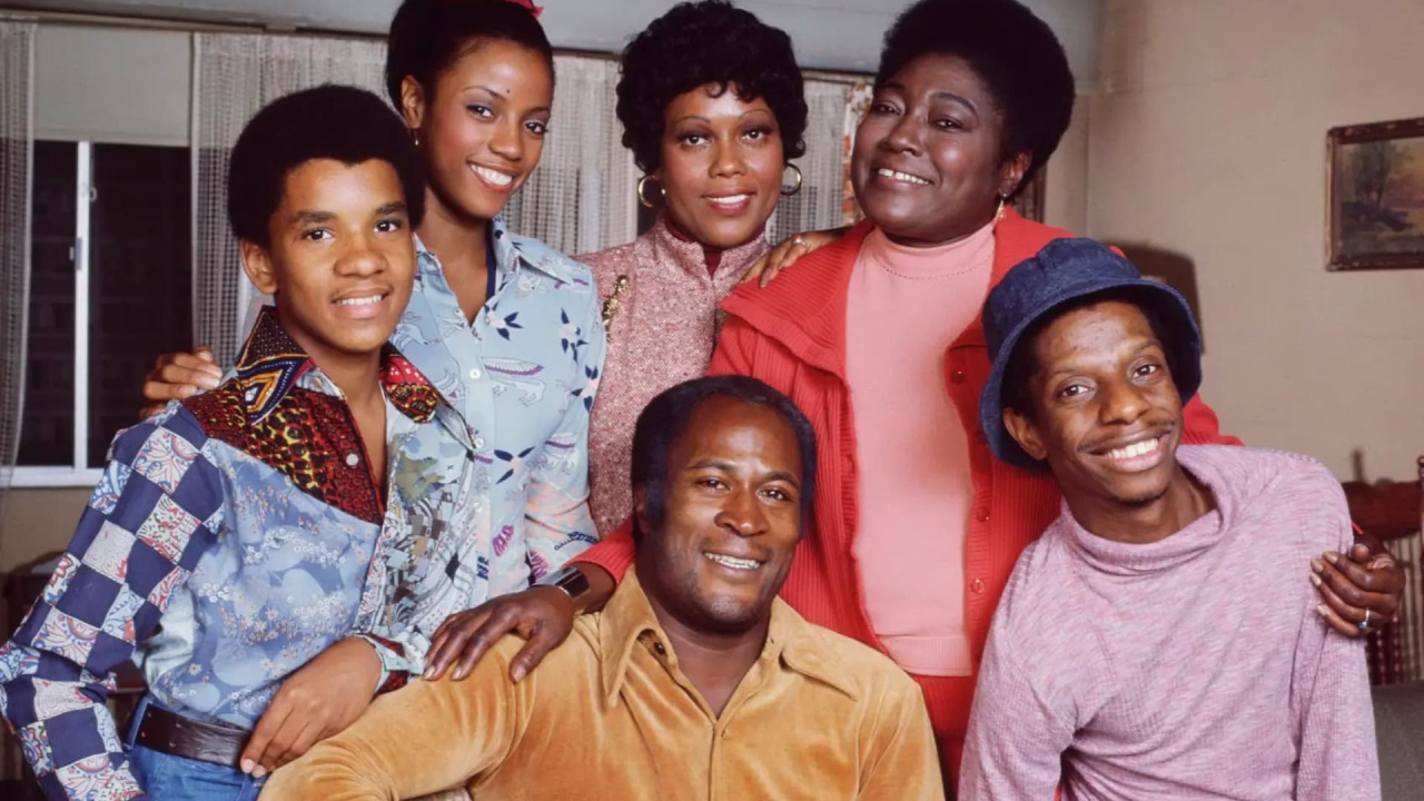 (Center) John Amos and the cast of 'Good Times'. Photo: Tandem Productions.