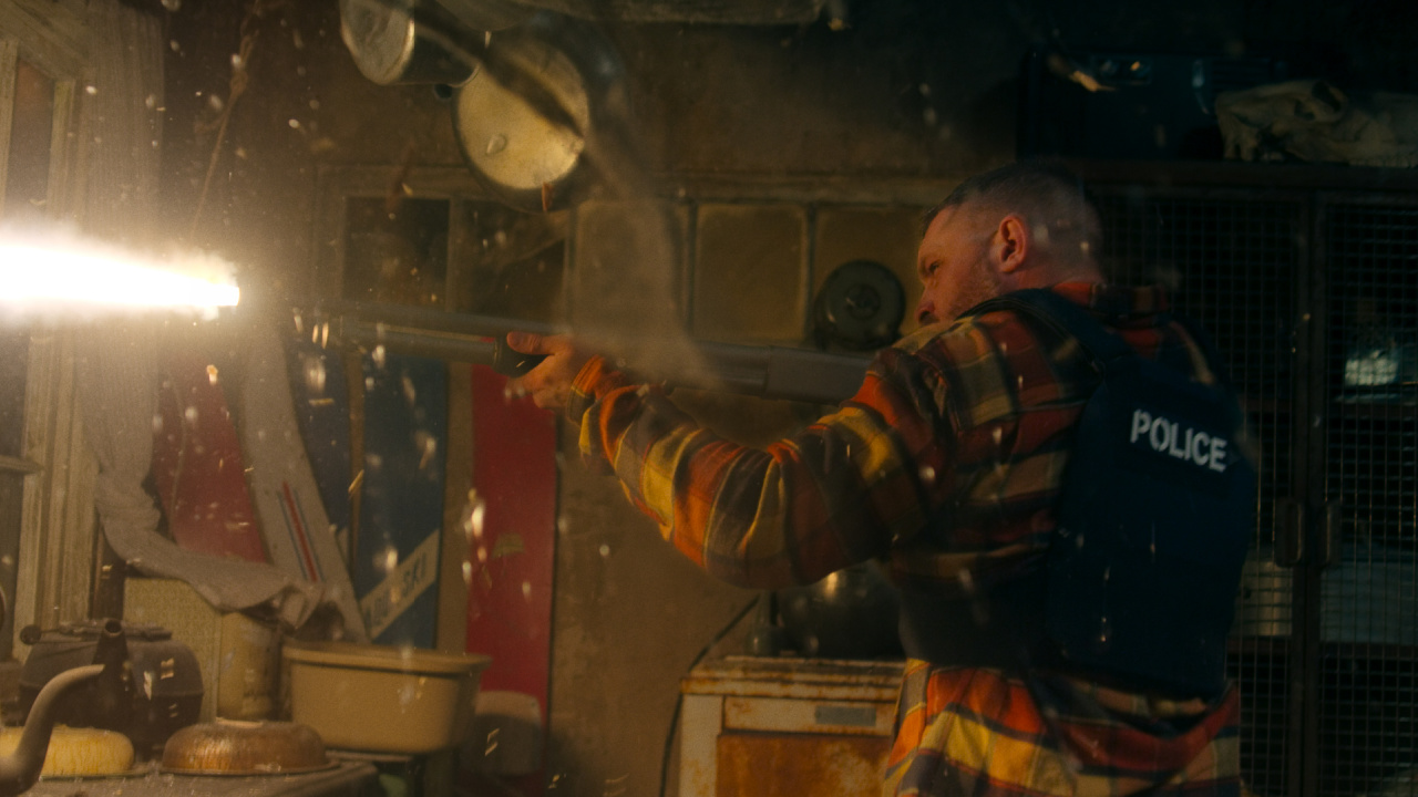 Tom Hardy in 'Havoc'. Photo: Netflix.