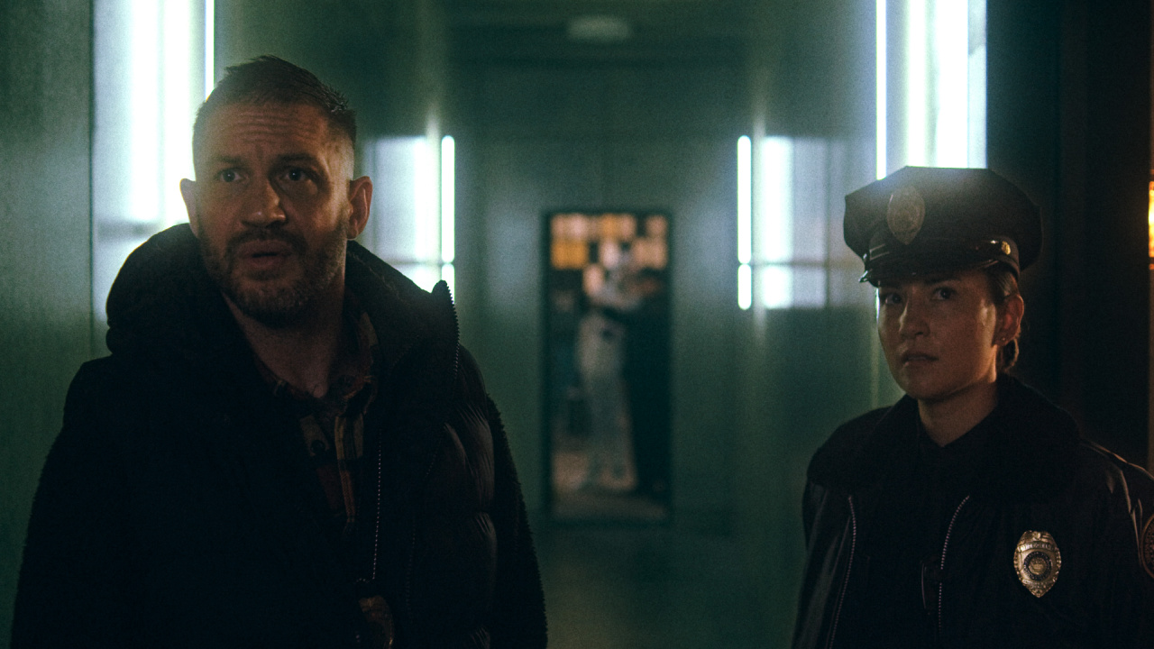 (Left) Tom Hardy in 'Havoc'. Photo: Netflix.