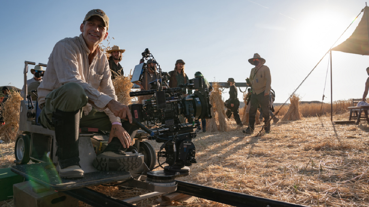 Director/writer/producer Zack Snyder on the set of 'Rebel Moon.' Photo: Clay Enos/Netflix © 2023.