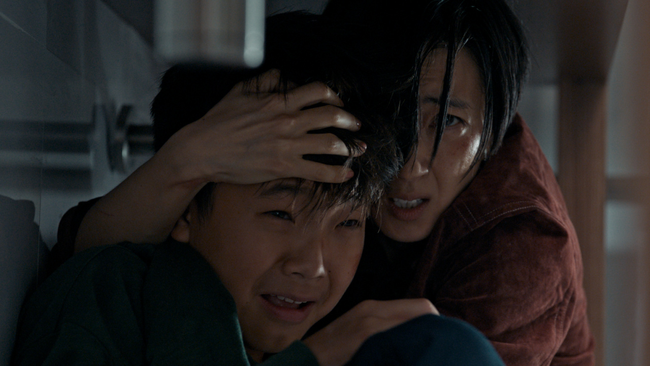 (L to R) Wyatt Yang and Gwei Lun-mei in 'Weekend in Taipei'. Photo: EuropaCorp.