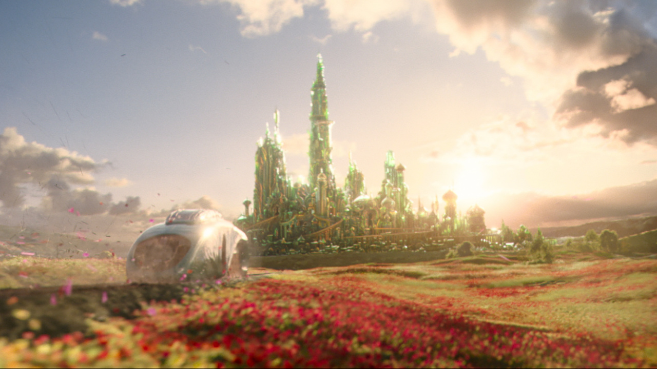 The Emerald City in 'Wicked', directed by Jon M. Chu. Photo: Universal Pictures.