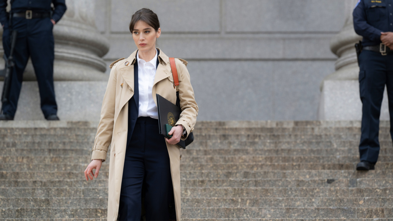 Lizzy Caplan as Alexandra Mullen in 'Zero Day'. Photo: Courtesy of Jojo Whilden/Netflix © 2024.