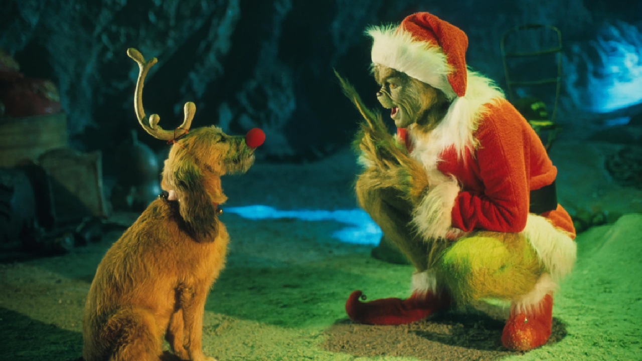 (Left) Jim Carrey as the Grinch in 'How the Grinch Stole Christmas.' Photo: Universal Pictures.