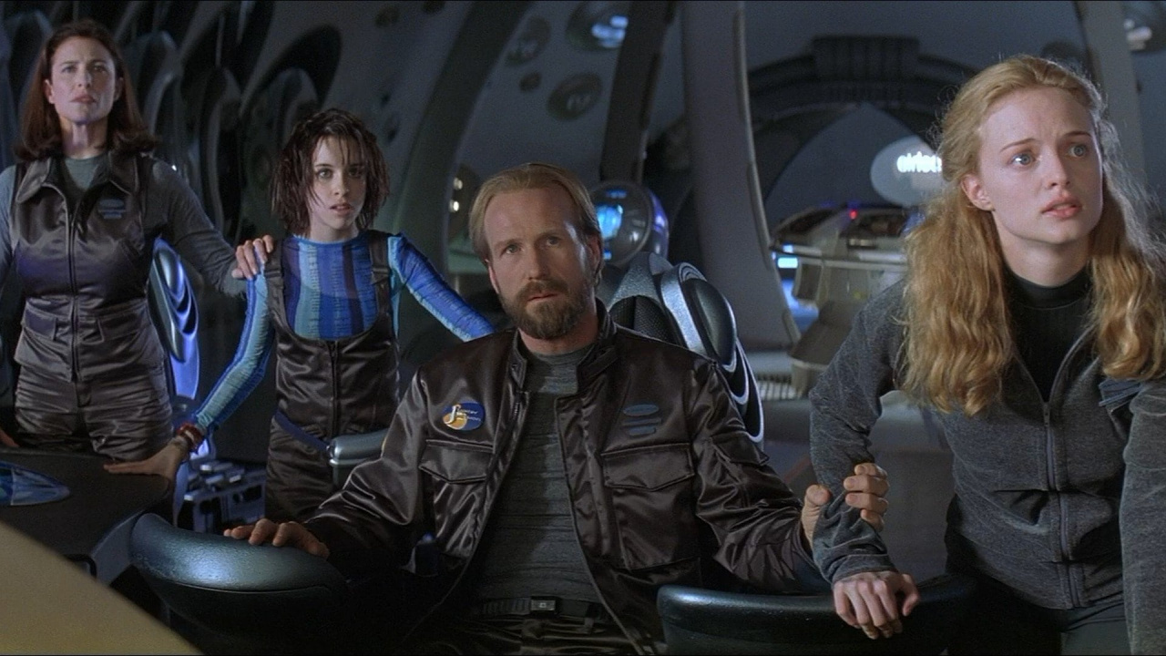 (L to R) Mimi Rogers, Lacey Chabert, William Hurt and Heather Graham in 1998's 'Lost in Space'.